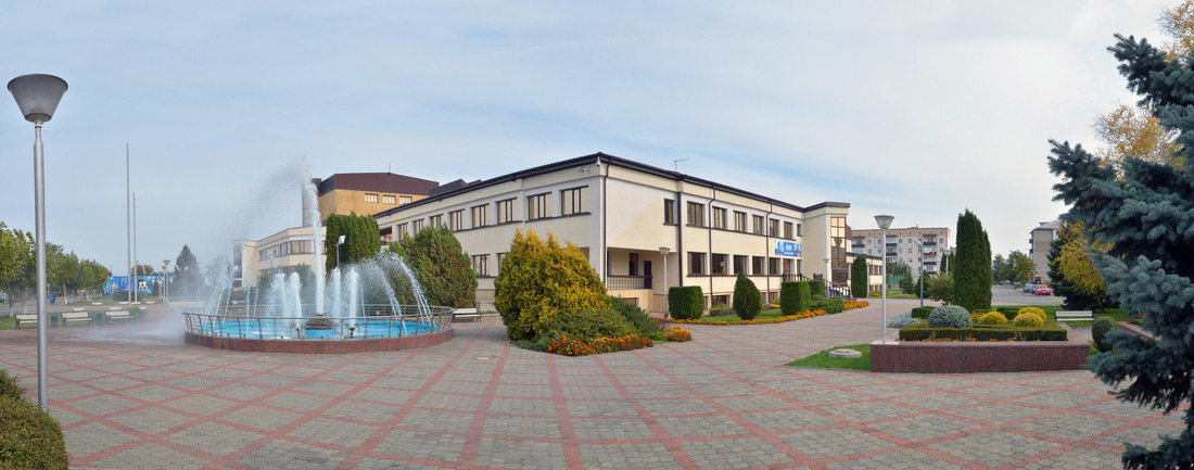 Фасад Дворца культуры и спорта ООО «Газпром трансгаз Ставрополь»