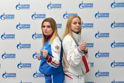 Каратистки клуба Алена Новацкая (слева) и Магдалина Черниенко (справа)