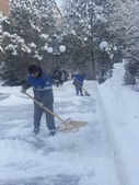Расчистка снега на промплощадке Астраханского ЛПУМГ