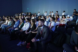 На Молодежном дне ВНОТ-2023 в Сочи побывали 65 молодых специалистов ПАО "Газпром". Фото Андрея Тыльчака