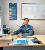 Ровесник Газпрома Андрей Артемьев на рабочем месте