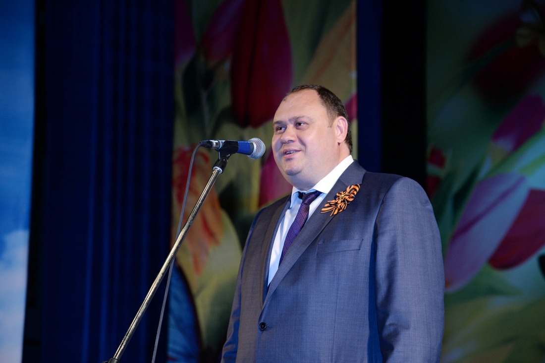 Алексей Завгороднев поздравляет жителей Рыздвяного с юбилеем поселка