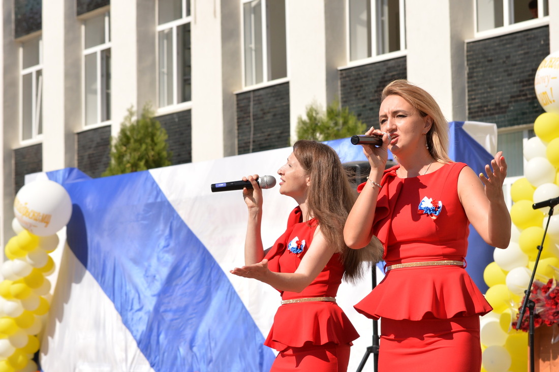 Праздничный концерт на дне рождения Октябрьского района города Ставрополя