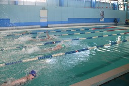 Соревнования по плаванию