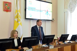 Глава города Ставрополя Иван Ульянченко на торжественной церемонии награждения победителей "Фестиваля здоровья". Фото Андрея Тыльчака.
