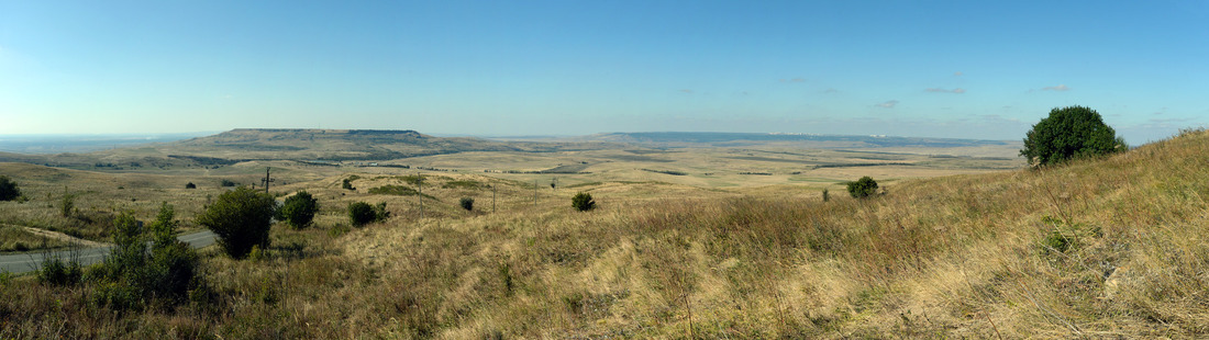 Панорама, открывающаяся с вершины горы Стрижамент