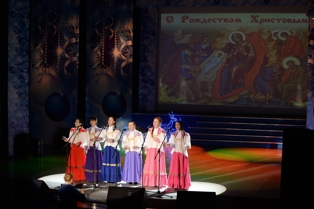 Концерт на сцене Дворца культуры и спорта ООО "Газпром трансгаз Ставрополь"