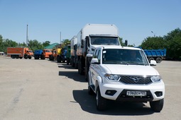 Колонна спецтехники готова к выезду на место условной аварии. Фото Владимира Лазарчева