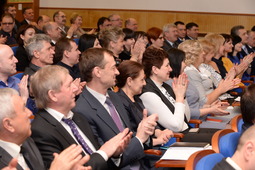 В зале собрались представители общественности, научных кругов, работники разных дочерних предприятий ПАО "Газпром"