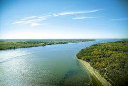 Волга — главная водная артерия Астраханской области