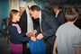 Подарки детям вручает генеральный директор Общества Алексей Завгороднев.