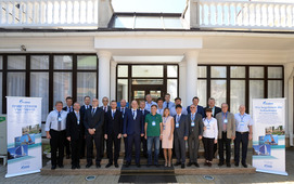 Участники и организаторы международной рабочей встречи