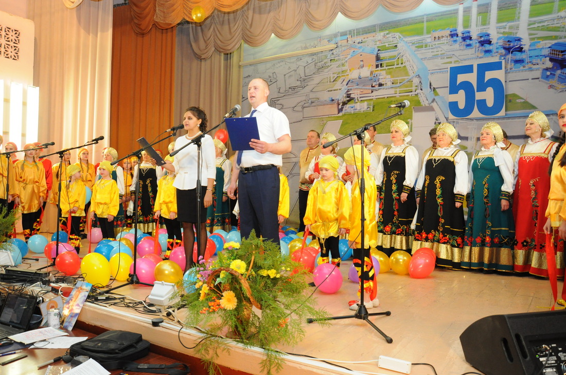 Праздничный концерт в доме культуры "Газовик"