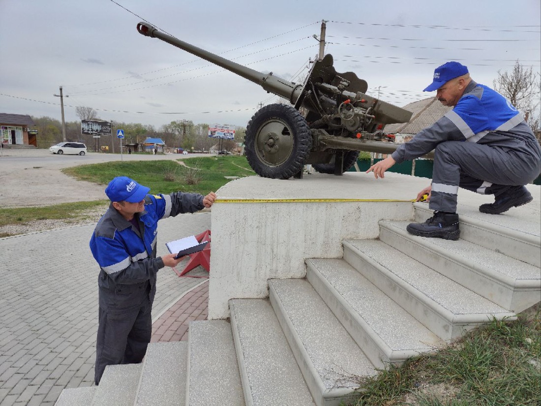 Памятник «Пушка боевой славы воинам, защищавшим Кавказ в годы Великой Отечественной войны 1941-1945 годов» в поселке Калининский Моздокского района Республики Северная Осетия — Алания. Фото Дмитрия Ляпкало.