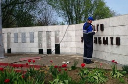 Ремонт памятников воинам, погибшим в годы Великой Отечественной войны
