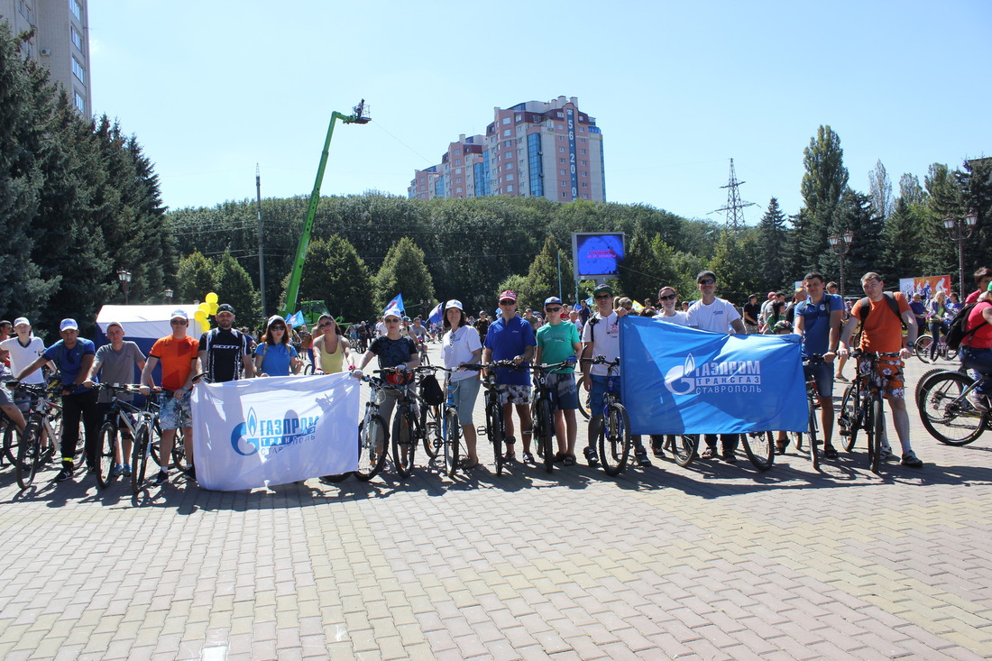 Газовики перед стартом велопробега