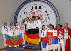 Спортсменки РФ — серебряные призеры в командном кумите (14-15 лет)