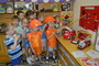 Воспитанники детского сада у информационного стенда