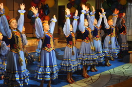 Башкирский народный танец исполняет хореографический ансамбль "Задумка"