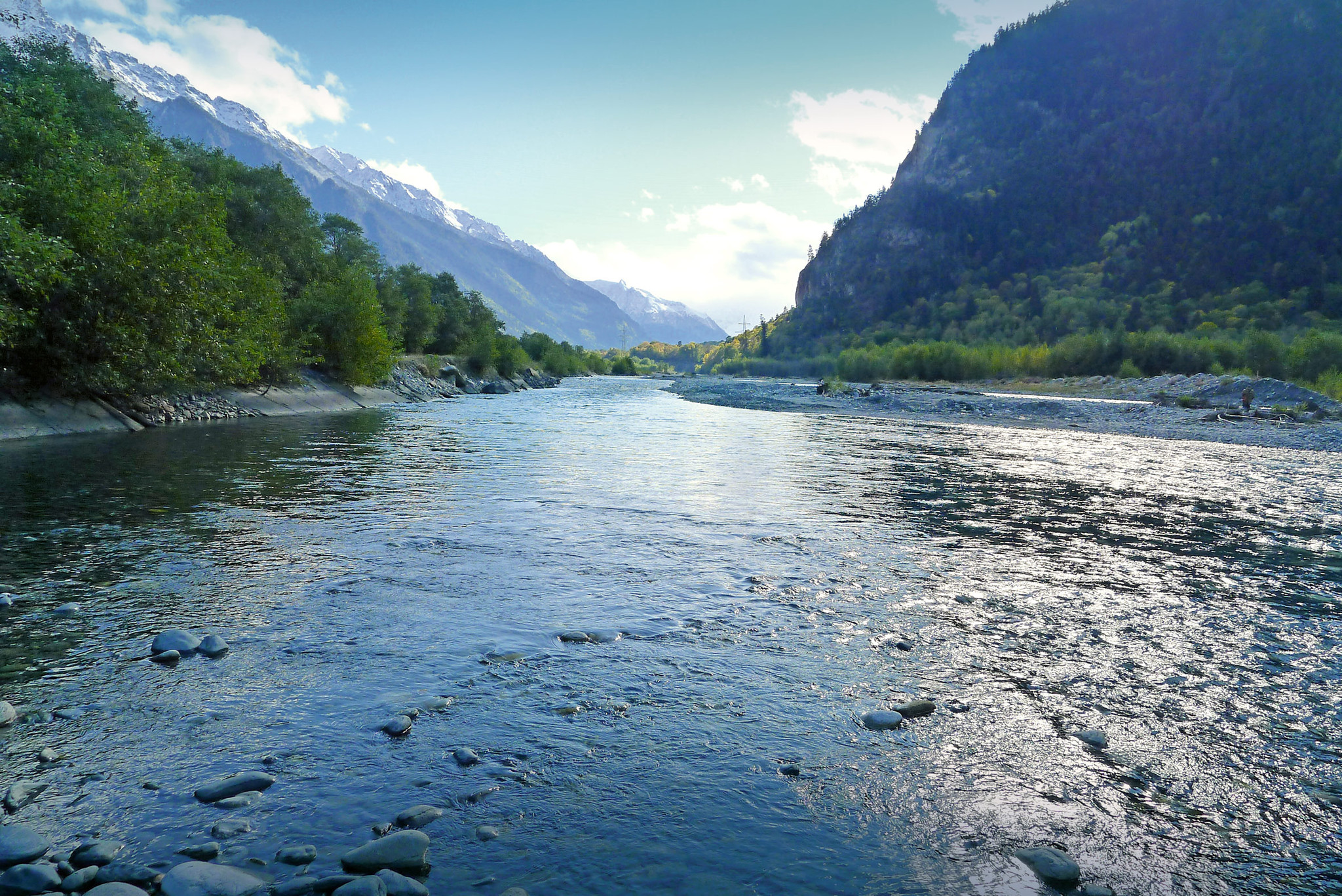 Воды рек используются. Река Урсдон Северная Осетия. Тарское речка Северная Осетия. Тарское Северная Осетия река. Горная река Северная Осетия.